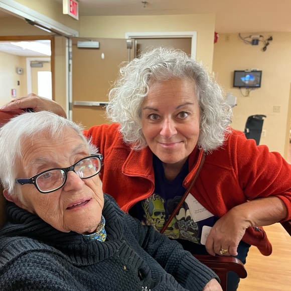 Meet your Posher, Robin - Picture 6 of 7